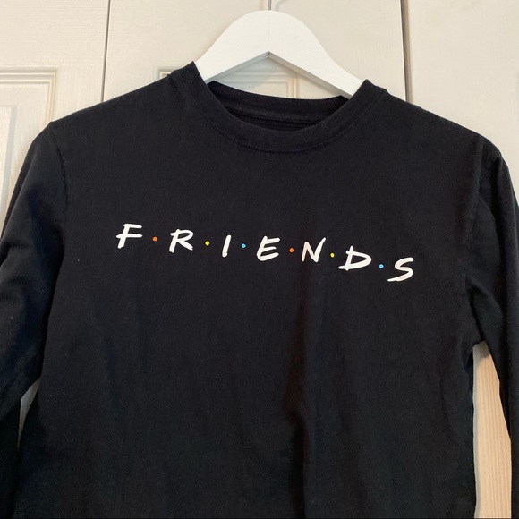 Friends The Tv Television Show Long Sleeve Black Cropped Tee Shirt Size Xsmall - Picture 5 of 9